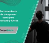 Entrenamiento de tríceps con barra para músculo y fuerza –